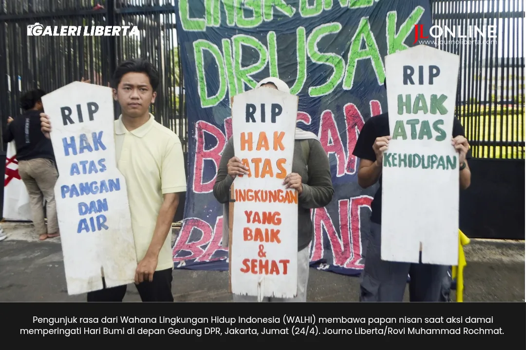 Foto: Aksi Damai Hari Bumi, Angkat Krisis Ekologis 5