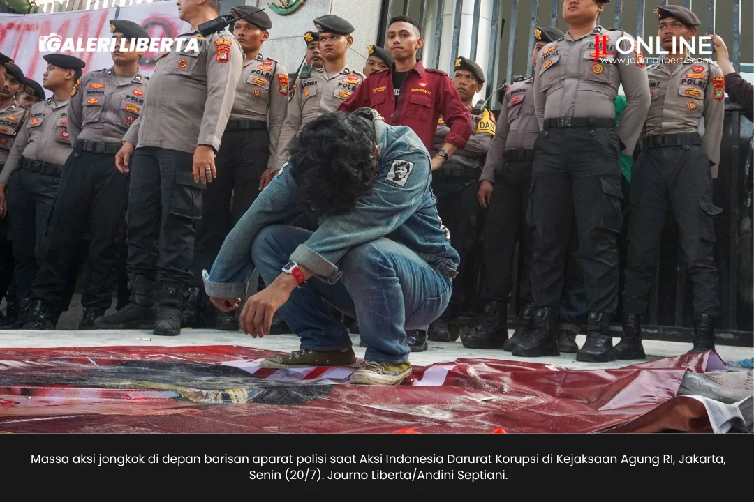 Foto: Aksi #IndonesiaDaruratKorupsi, BEM PTMAI Desak Tegakkan Hukum Secara Adil 6