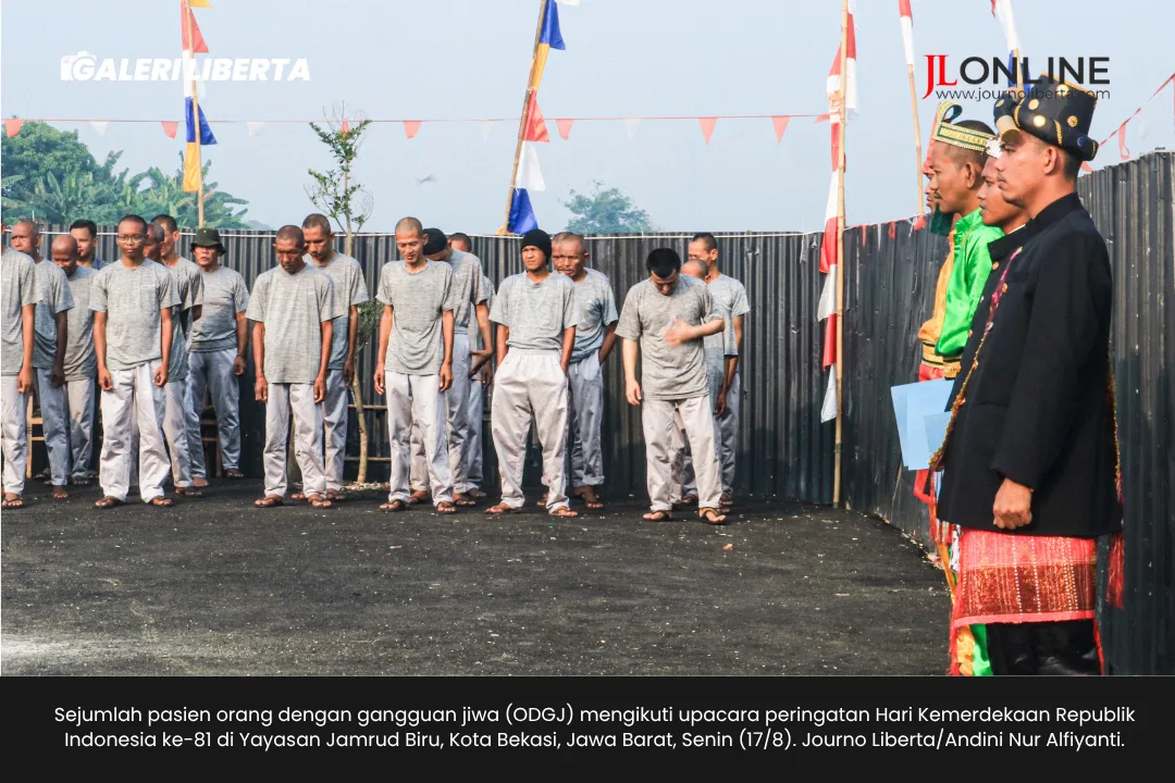 Foto: 85 ODGJ Ikut Serta Upacara HUT RI ke-81 di Yayasan Jamrud Biru 2 Foto: 85 ODGJ Ikut Serta Upacara HUT RI ke-81 di Yayasan Jamrud Biru 1
