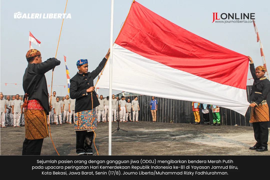 Foto: 85 ODGJ Ikut Serta Upacara HUT RI ke-81 di Yayasan Jamrud Biru 4 Foto: 85 ODGJ Ikut Serta Upacara HUT RI ke-81 di Yayasan Jamrud Biru 3