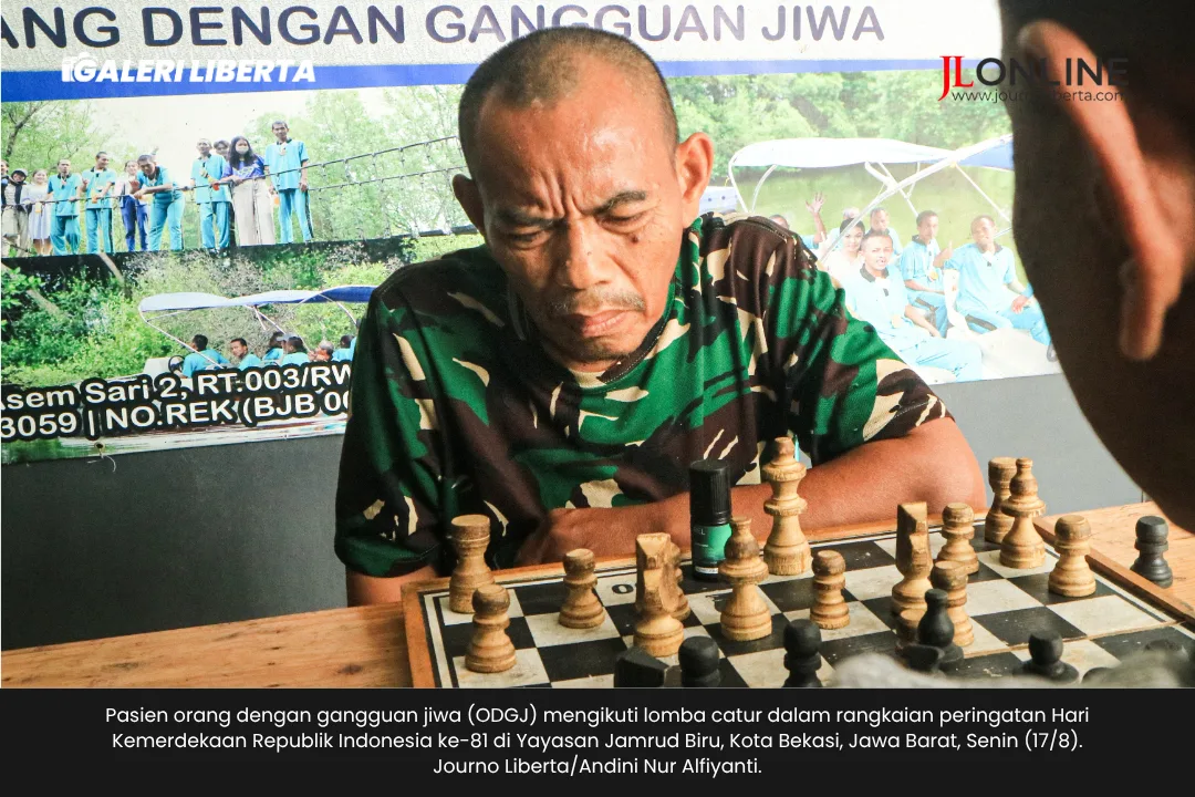 Foto: 85 ODGJ Ikut Serta Upacara HUT RI ke-81 di Yayasan Jamrud Biru 10 Foto: 85 ODGJ Ikut Serta Upacara HUT RI ke-81 di Yayasan Jamrud Biru 9