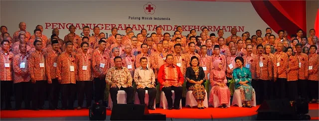 Pendonor Darah Terima Penghargaan