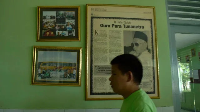 Melihat Kegiatan Santri di Pesantren Tunanetra