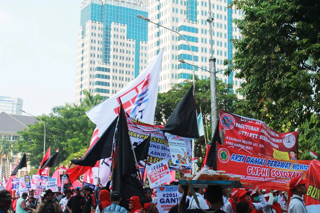 Nelangsa Tenaga Kesehatan Honorer Indonesia