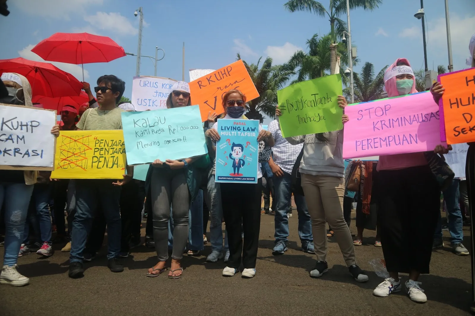 Foto: Aksi Tolak RKUHP dan Desak Pengesahan RUU PKS