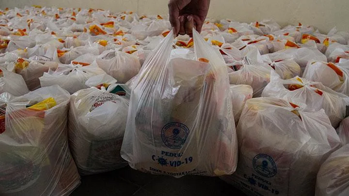 STF UIN Jakarta Salurkan Program Bantuan Isolasi Mandiri