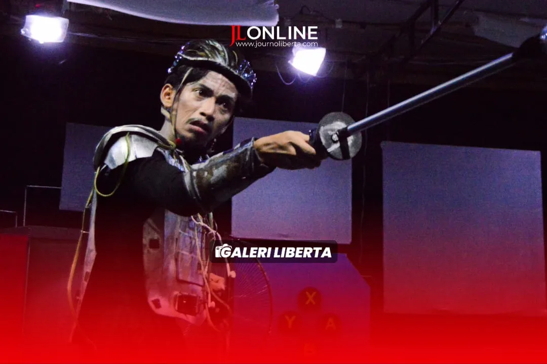 Foto: Teater Syahid Bangkitkan Don Quixote, Hadapi Realitas Zaman