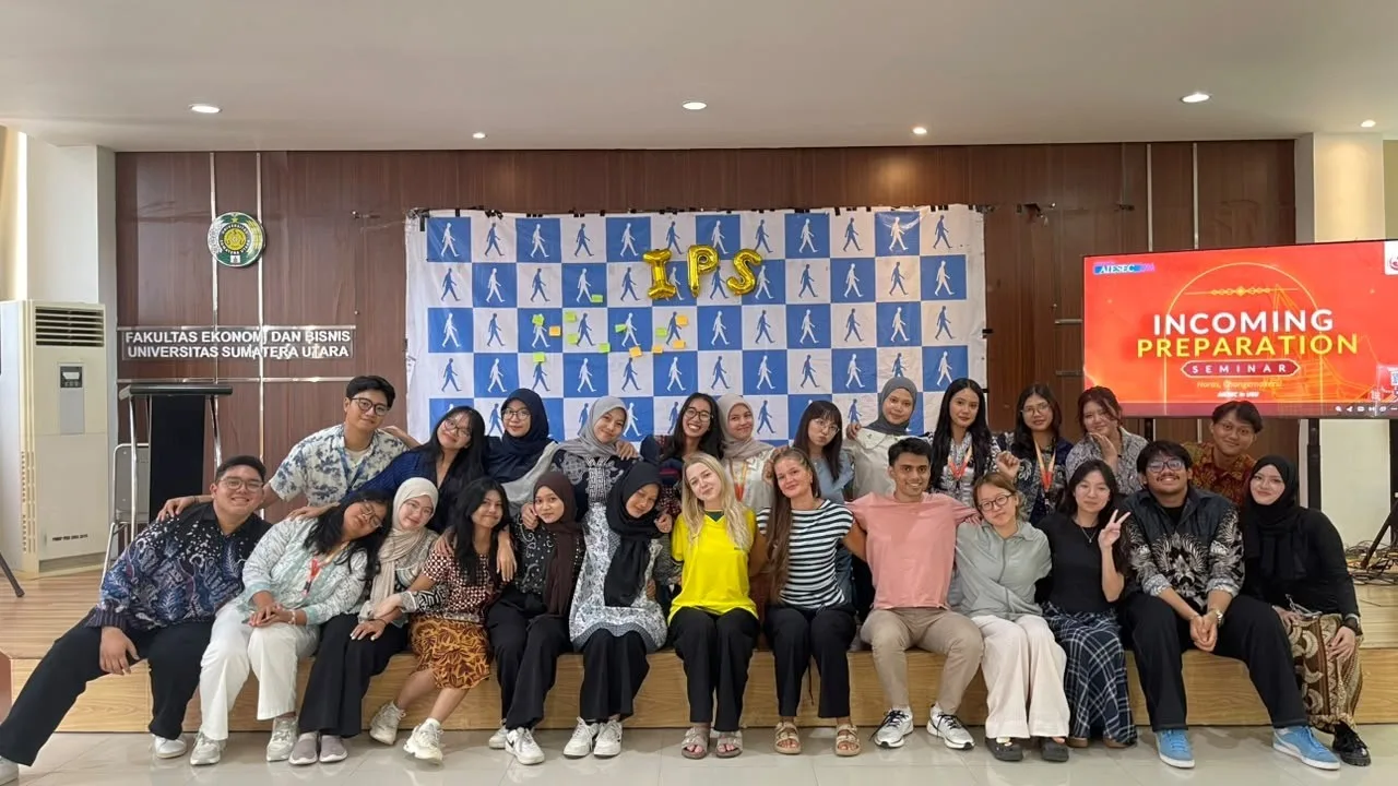 Local Volunteer Summer Peak 2026 dalam Project On The Map oleh AIESEC in USU. (Dokumentasi Komunitas).
